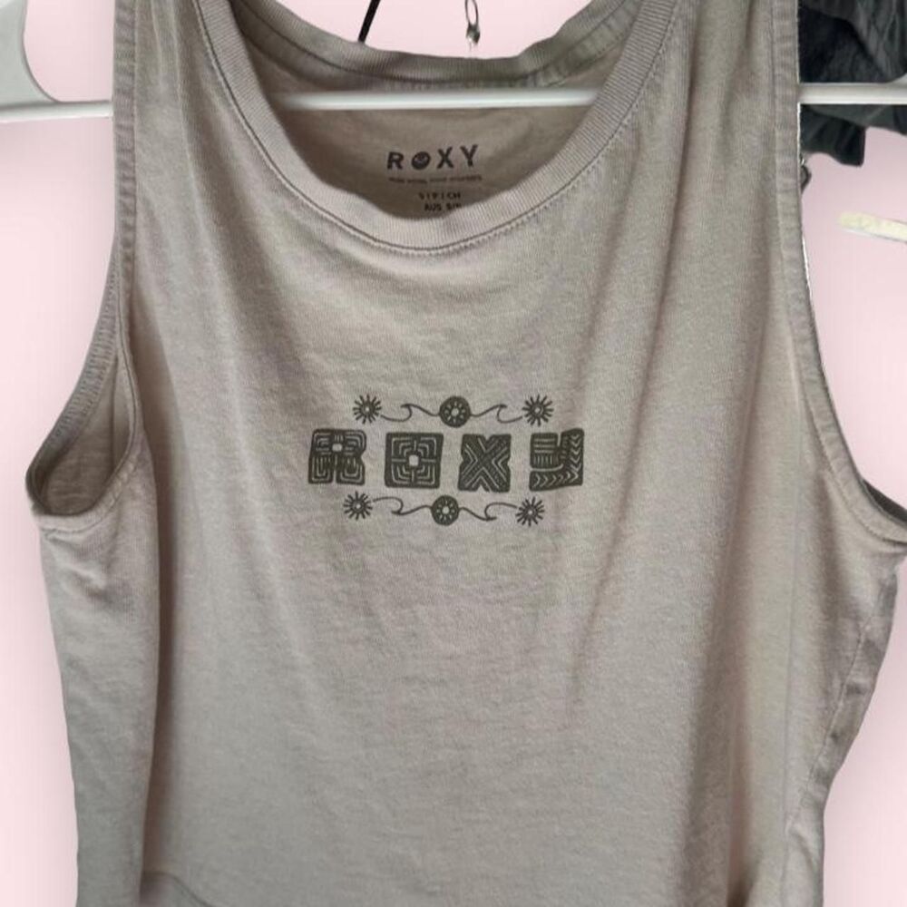 Roxy Women's Cream and Tan Vest
